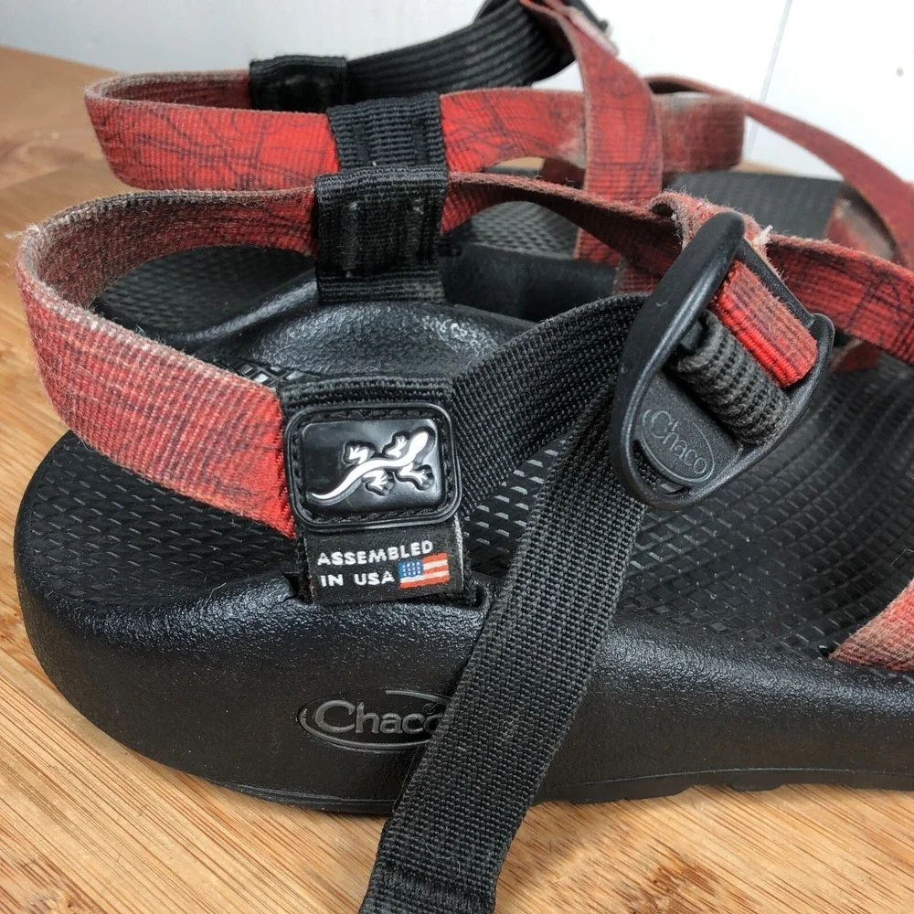 Chaco Z2 Classic mens size 7 shoes red black athletic hiking water sandals